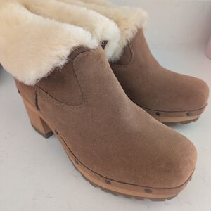 UGG Thebes Clog Chestnut Boots